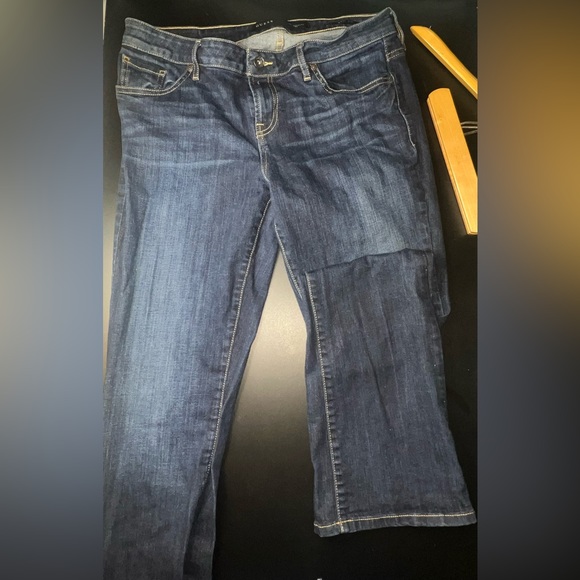 GUESS Dark Blue “Boot Mid” Mid Rise Bootcut Jeans Size 32 EUC - Picture 2 of 6